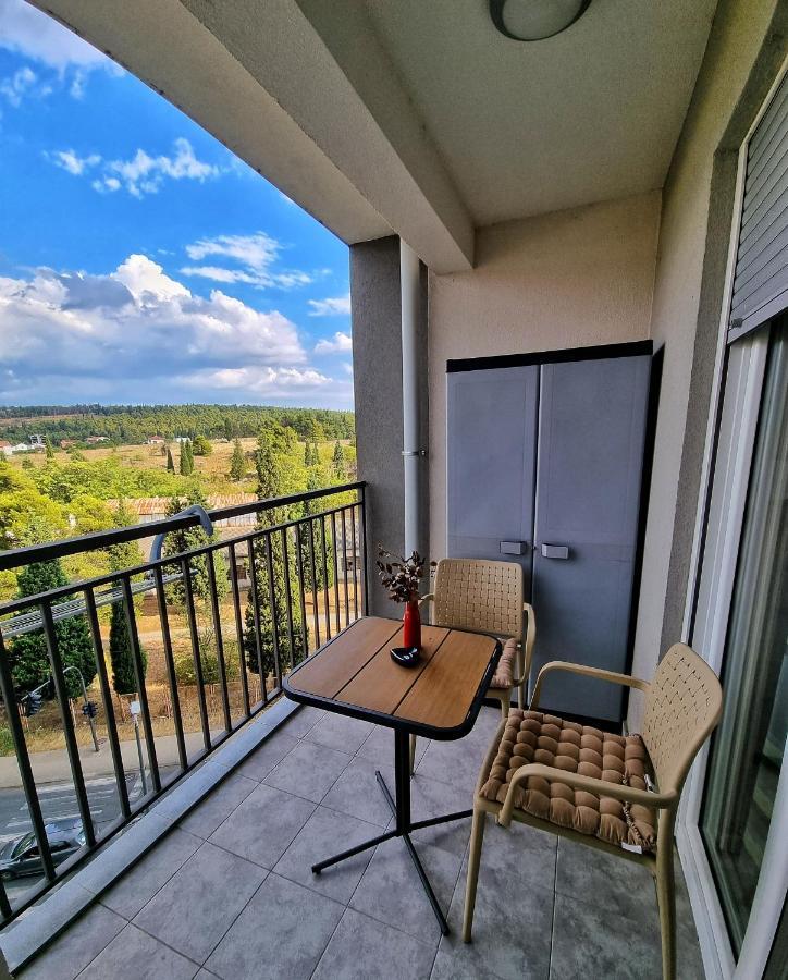 Riverside Apartment Podgorica Buitenkant foto