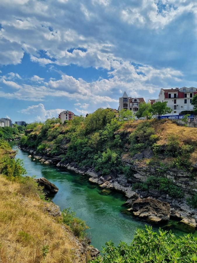 Riverside Apartment Podgorica Buitenkant foto