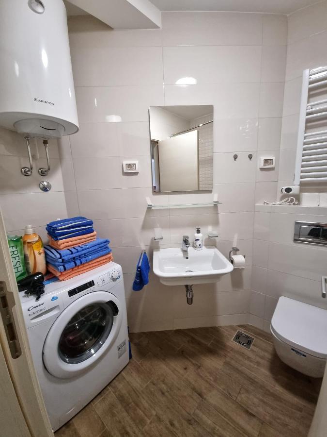 Riverside Apartment Podgorica Buitenkant foto