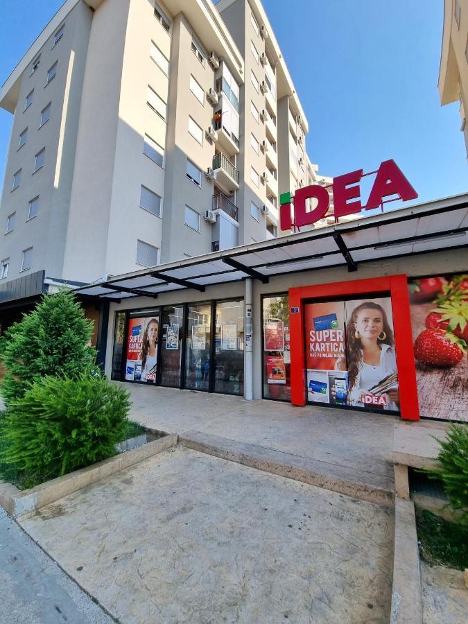 Riverside Apartment Podgorica Buitenkant foto